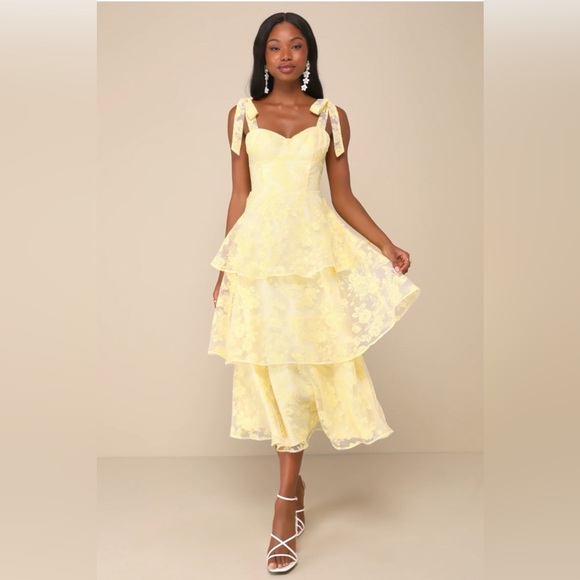 Lulus Dresses & Skirts - Lulus Yellow Coquette Tie-Strap Bustier Lace Sweetheart Neckline Midi XL Dress